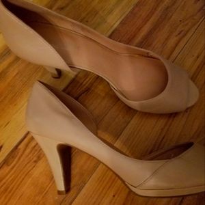 Sandals naturalizer size 9.5